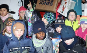 Weihnachtsaktion der Klasse 2b der Grundschule Am Hopfengarten