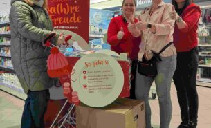 Spendenübergabe Rossmann